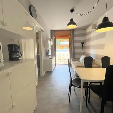 Just Steps From The Appartement