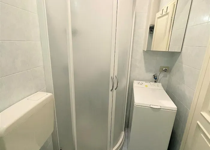 Just Steps From The Daire *